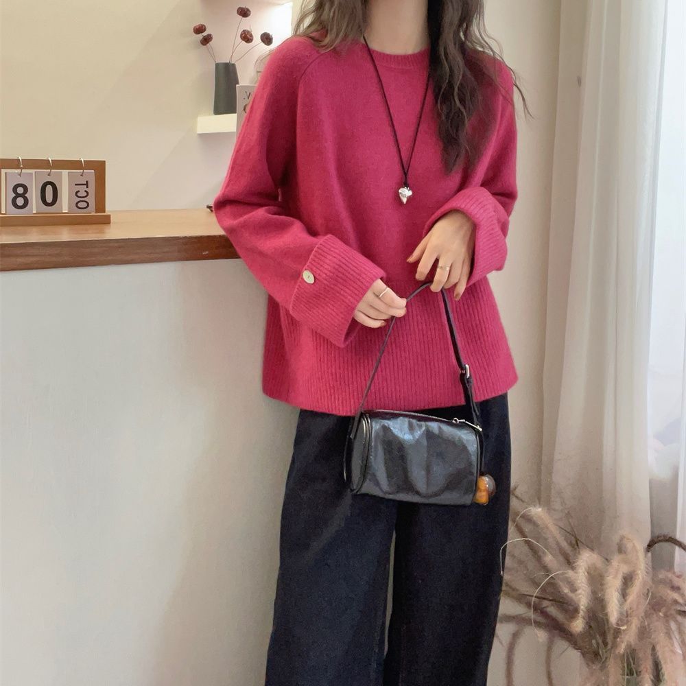 Thick round neck sweater for women in autumn and winter