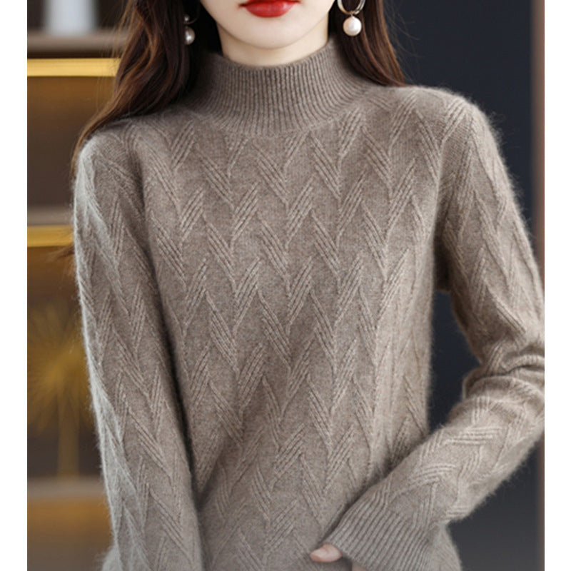 Knitted loose fitting pullover base shirt
