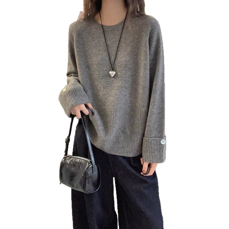 Thick round neck sweater for women in autumn and winter