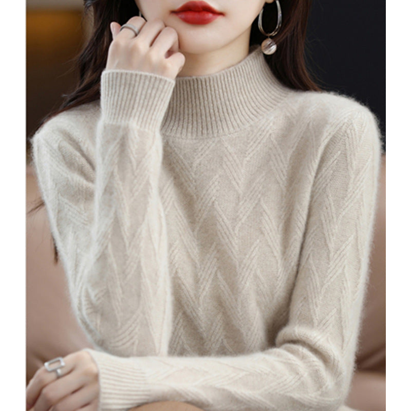 Knitted loose fitting pullover base shirt