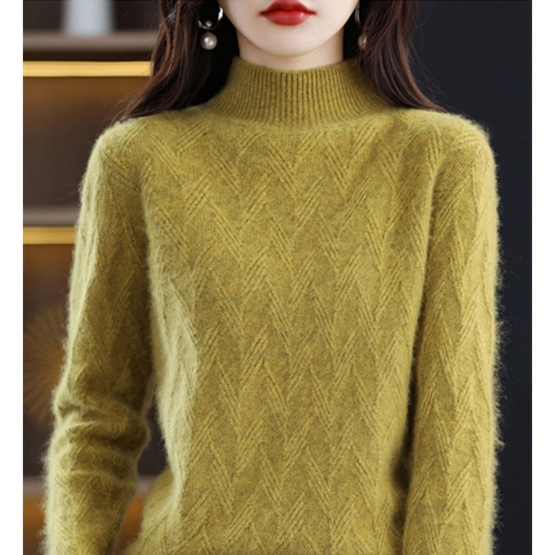 Knitted loose fitting pullover base shirt